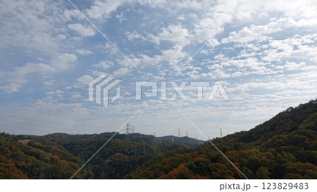 秋の山 秋の山 123829483