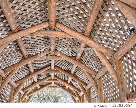 木造アーチ 123829554