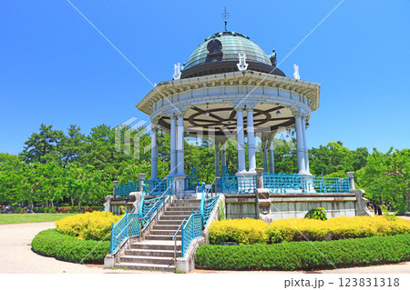 愛知県名古屋市、鶴舞公園奏楽堂の風景 123831318