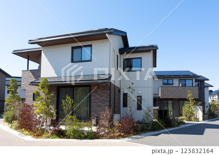 新築住宅	 123832164