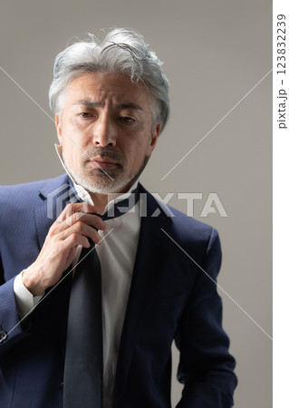 ビジネス 男性 ビジネス 男性 123832239