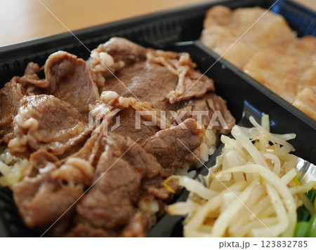 タブル焼き肉弁当 123832785