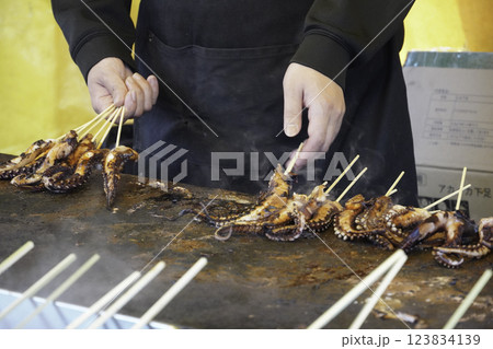 屋台 ゲソ焼き イメージ 屋台 ゲソ焼き イメージ 123834139