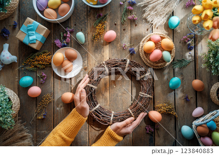 Easter holiday background 123840883