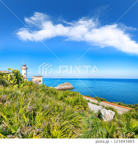 Splendid sunny day over Capo Zafferano Lighthouse 123843865