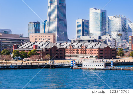 横浜　赤レンガ倉庫 123845763