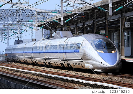 【JR西日本】500系（山陽新幹線：西明石駅） 123846256