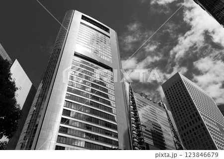 汐留の高層ビル 123846679