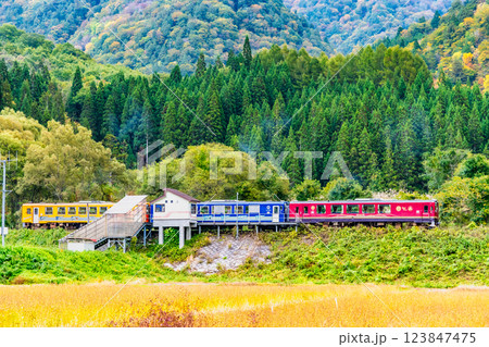 秋田内陸縦貫鉄道　戸沢駅 123847475