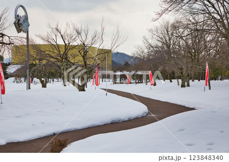春が近ずく越前陶芸村 春が近ずく越前陶芸村 123848340