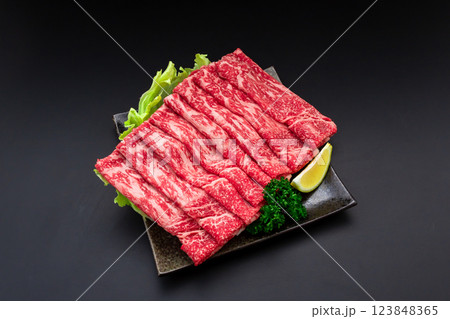 国産和牛　モモスライス 123848365