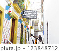 スペインのおしゃれな街並み 123848712
