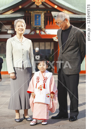 孫の七五三 孫の七五三 123849578