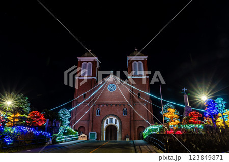 浦上天主堂クリスマスイルミネーション【長崎市】 浦上天主堂クリスマスイルミネーション【長崎市】 123849871