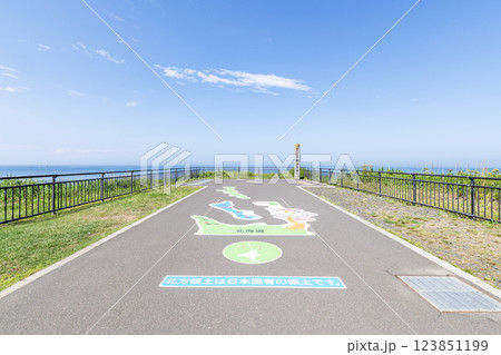 北海道根室市　本土最東端　夏の納沙布岬の風景 123851199