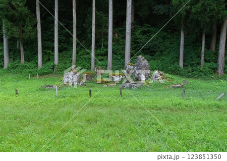一乗谷朝倉氏遺跡 南陽寺跡庭園 一乗谷朝倉氏遺跡 南陽寺跡庭園 123851350
