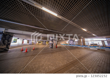 東京都庁の駐車場 123852232