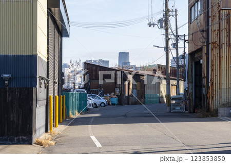大阪市西区川口・安治川周辺の町工場 大阪市西区川口・安治川周辺の町工場 123853850