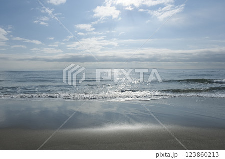 大森浜から眺める津軽海峡 大森浜から眺める津軽海峡 123860213
