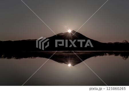 筑波山の朝日 ダイヤモンド筑波 筑波山の朝日 ダイヤモンド筑波 123860265