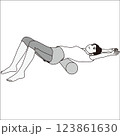 ストレッチポールを使う女性　Stretch Pole 123861630