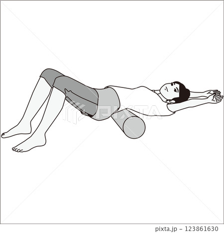 ストレッチポールを使う女性 Stretch Pole ストレッチポールを使う女性 Stretch Pole 123861630