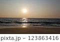南インドの夕陽 123863416