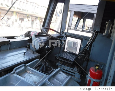 インドのバス 123863417