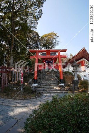祐徳稲荷神社　境内の風景（超広角・魚眼レンズ撮影） 123866156