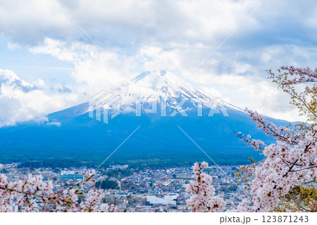 四月 ４月 4月 123871243