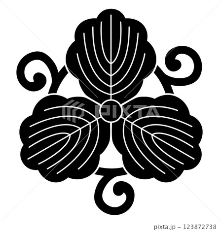 家紋です。五徳柏といいます。 123872738