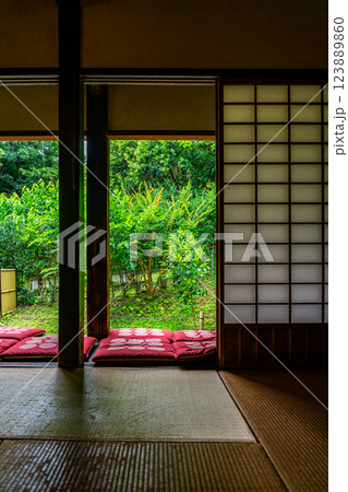 【神奈川県】大和市にある郷土民家園の古民家 【神奈川県】大和市にある郷土民家園の古民家 123889860