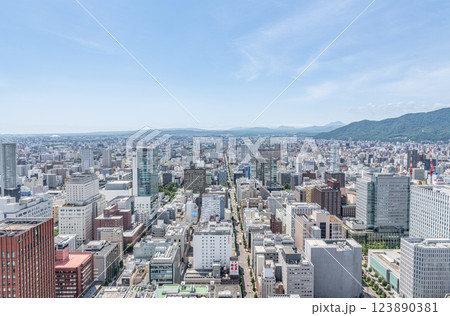 北海道札幌市　JR札幌駅周辺から望む札幌の街並み（札幌駅から南方向） 123890381