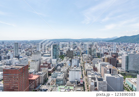 北海道札幌市　JR札幌駅周辺から望む札幌の街並み（札幌駅から南方向） 123890383