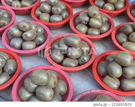 Kiwis in a Red Basket at Bujeon Market 123893929