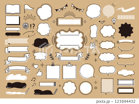 ポップな手書き風の吹き出しセット ポップな手書き風の吹き出しセット 123894432
