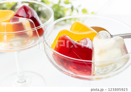 ゼリー 夏のスイーツ ゼリー 夏のスイーツ 123895923