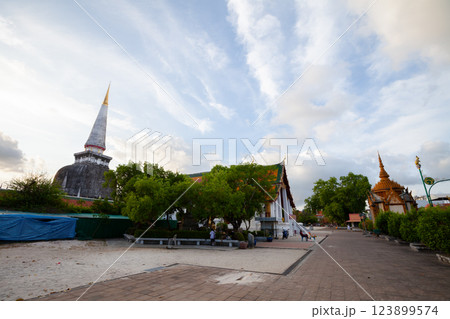 Wat Phra Mahathat Woramahawihan, the main temple in Nakhon Si Thammarat province,Southern Thailand. Wat Phra Mahathat Woramahawihan, the main temple in Nakhon Si Thammarat province,Southern Thailand. 123899574