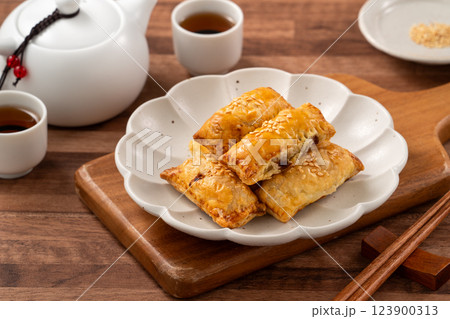 豚ロース 焼き豚 ローストポーク 123900313