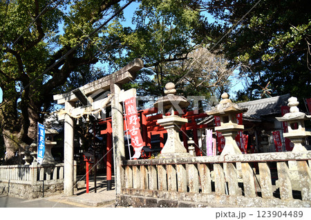 糸我稲荷神社　【和歌山県有田市糸我】 123904489