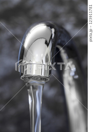 Kitchen faucet and sink close up 123911781