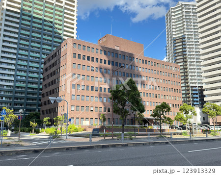神戸地方合同庁舎(神戸市中央区。大阪出入国在留管理局神戸支局、近畿経済産業局神戸通商事務所など) 神戸地方合同庁舎(神戸市中央区。大阪出入国在留管理局神戸支局、近畿経済産業局神戸通商事務所など) 123913329