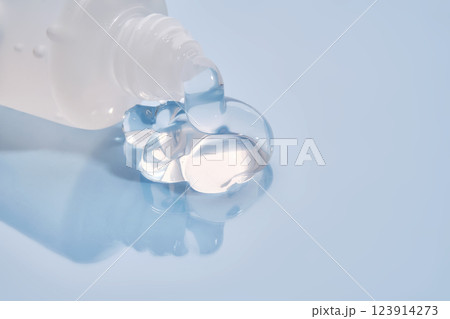 The texture of the cosmetic gel in the tube. The texture of the cosmetic gel in the tube. 123914273