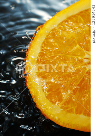 フレッシュなオレンジのイメージ フレッシュなオレンジのイメージ 123914343