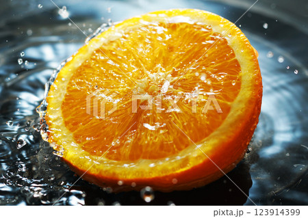 フレッシュなオレンジのイメージ フレッシュなオレンジのイメージ 123914399