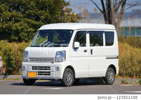 白い軽バン 白い軽バン 123922198
