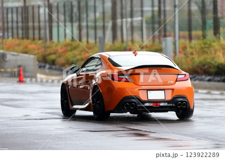 国産スポーツカー 123922289