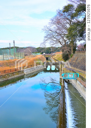 菅沼沈砂池 天神社付近からの眺め 深谷市 菅沼沈砂池 天神社付近からの眺め 深谷市 123925076