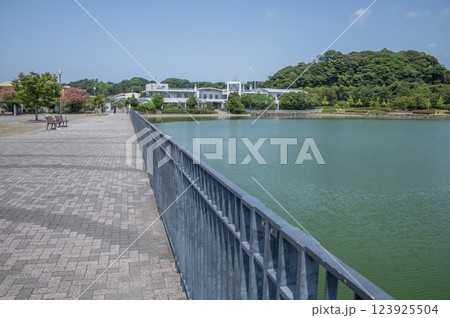 富岡並木ふなだまり公園　神奈川県横浜市金沢区富岡東 123925504