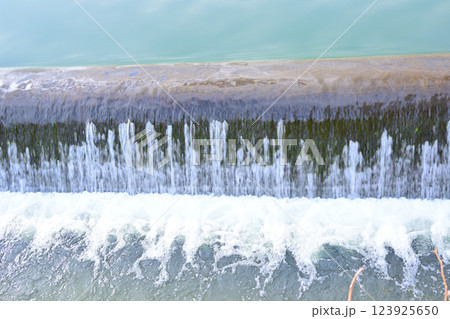 菅沼沈砂池　天神社付近からの眺め　深谷市　　　　 123925650
